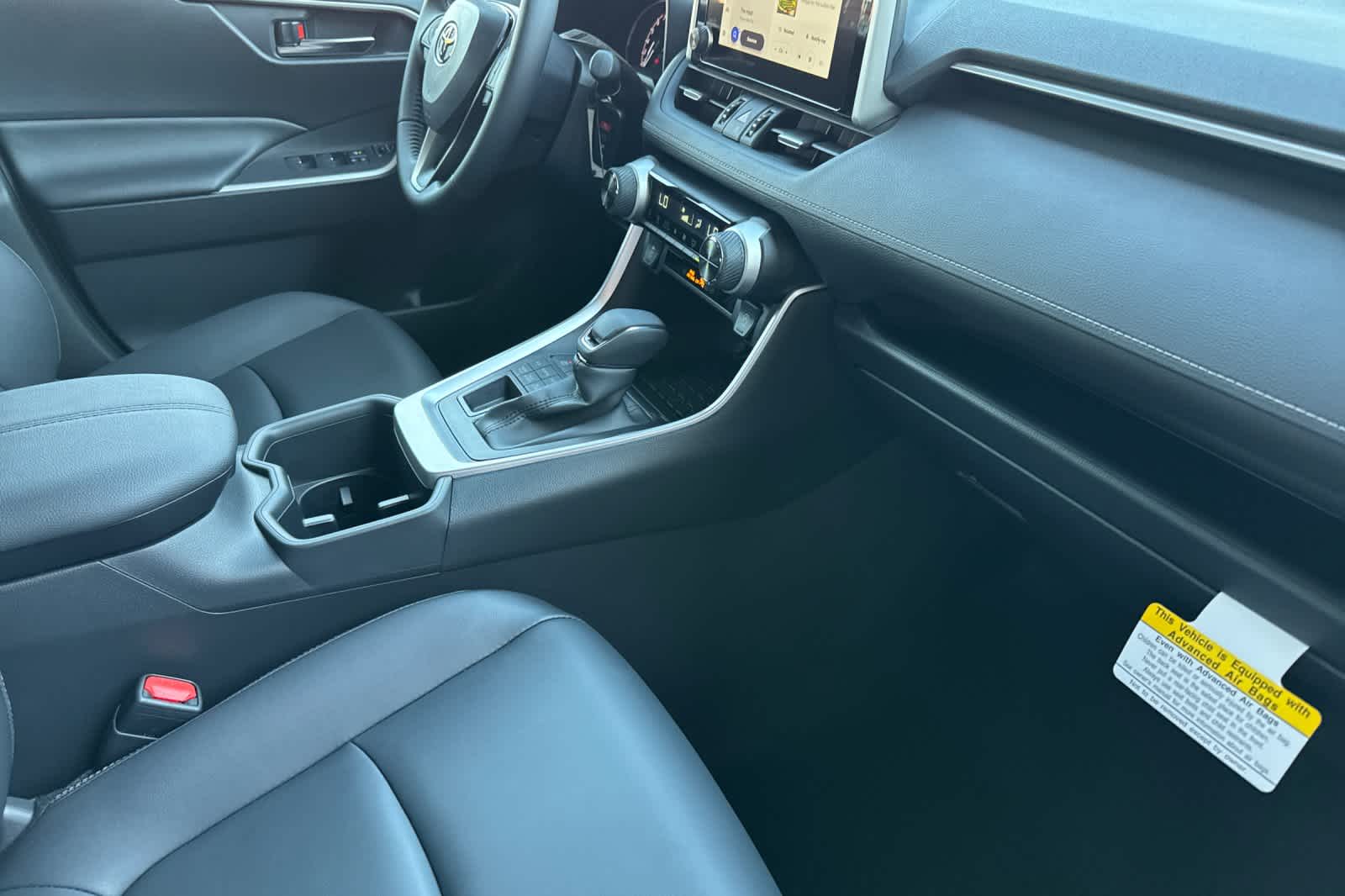 Thumbnail: 2025 Toyota RAV4 - 17