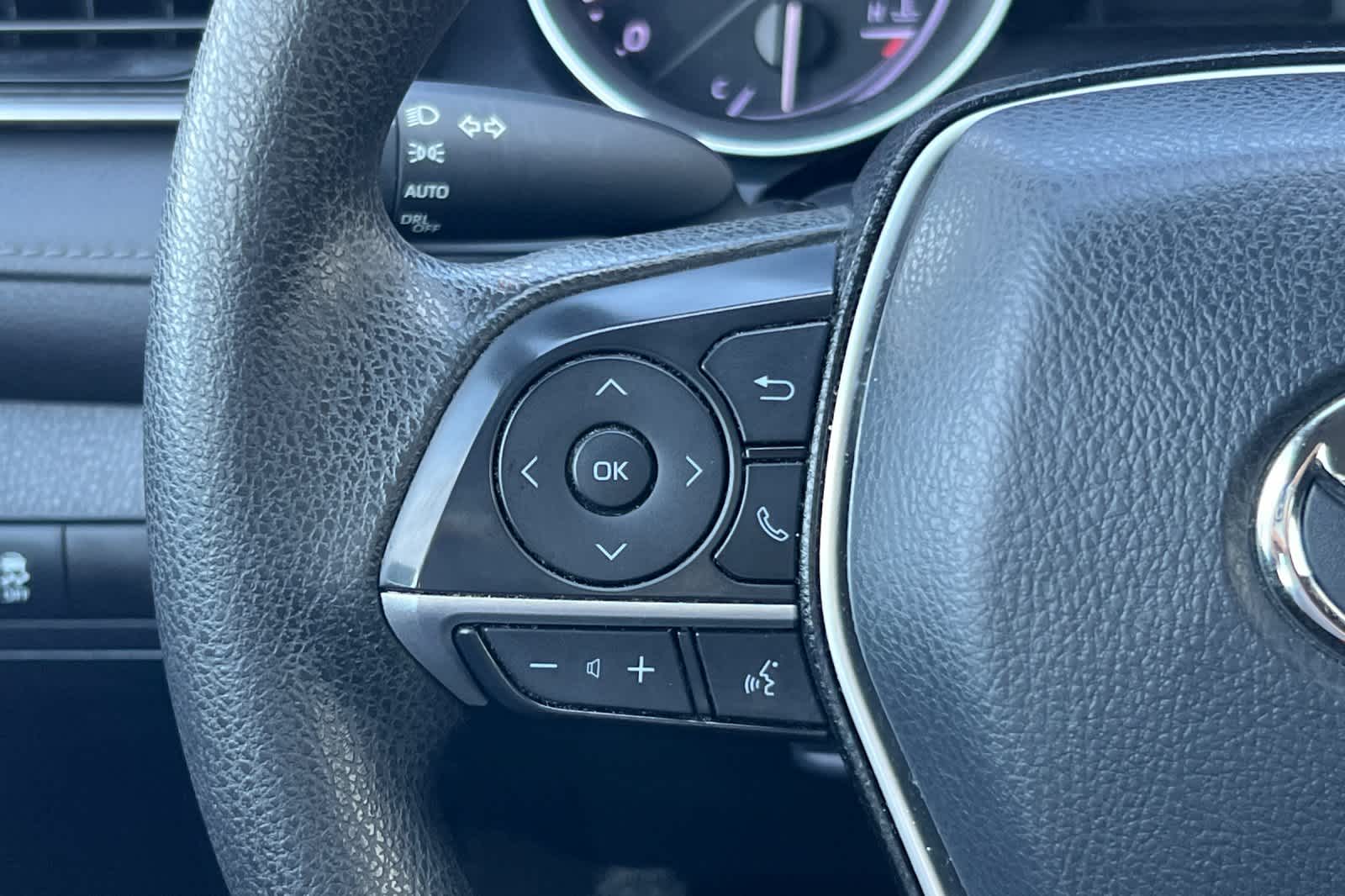 Thumbnail: 2023 Toyota Camry - 23