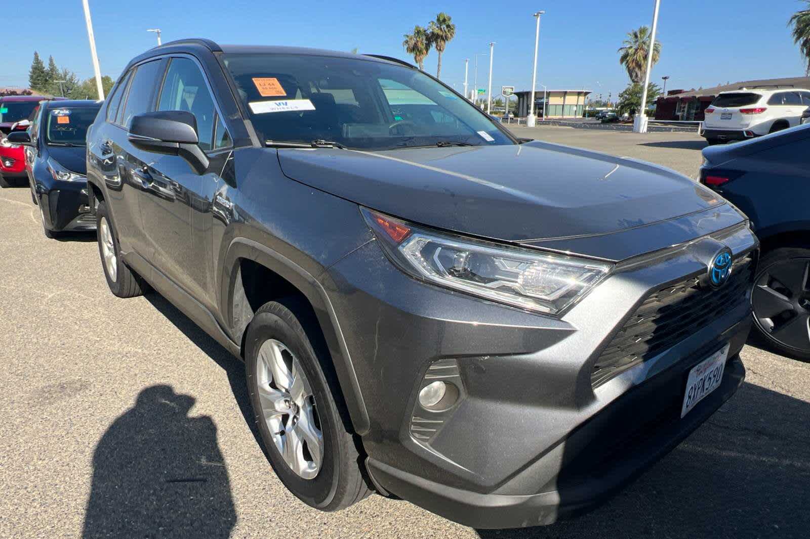 2021 Toyota RAV4 XLE 3