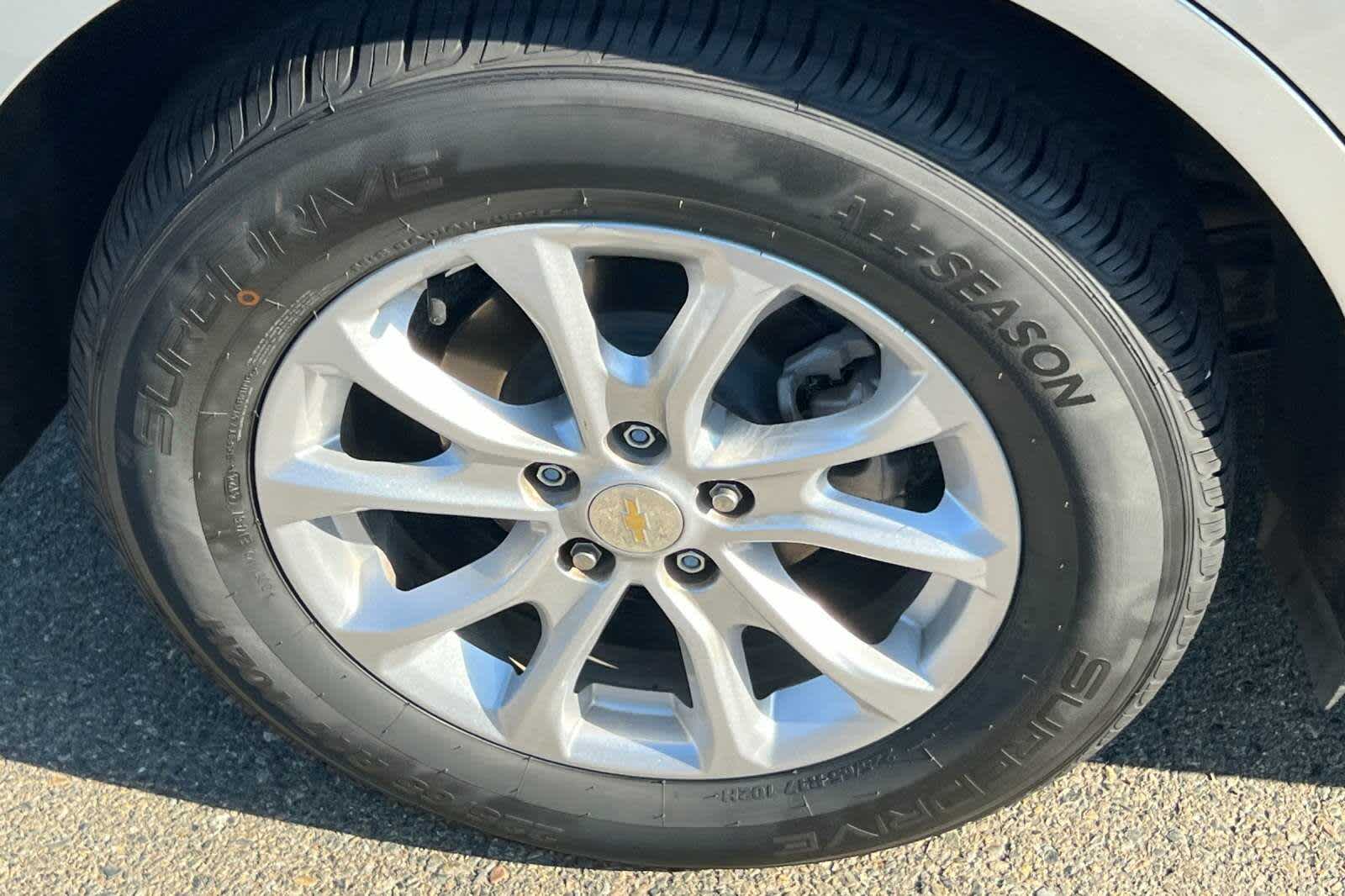 Thumbnail: 2021 Chevrolet Equinox - 12