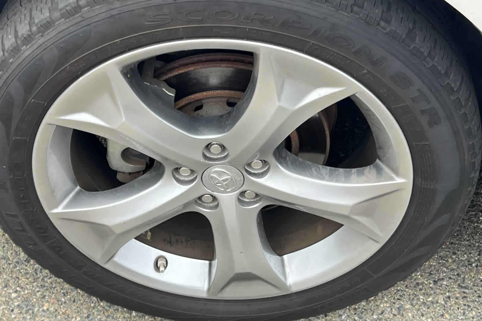 Thumbnail: 2013 Toyota Venza - 22