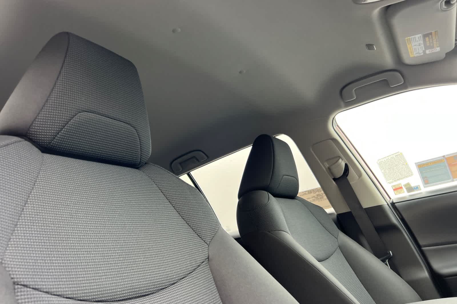 Thumbnail: 2025 Toyota RAV4 - 17