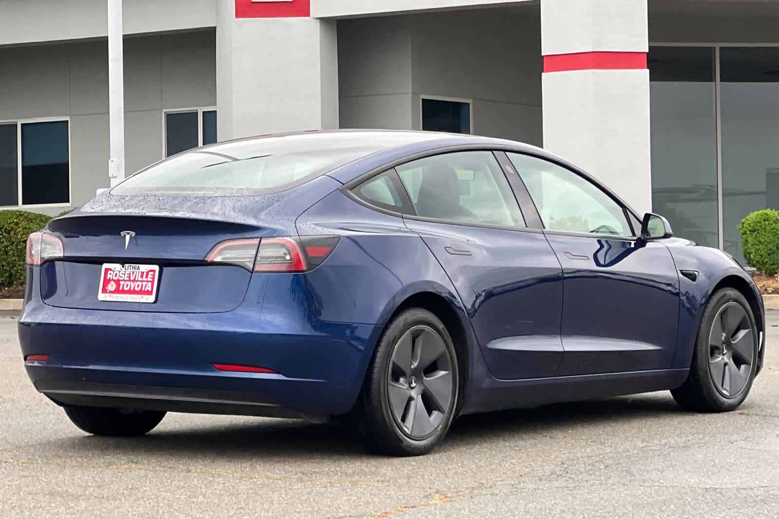 Thumbnail: 2023 Tesla Model 3 - 2