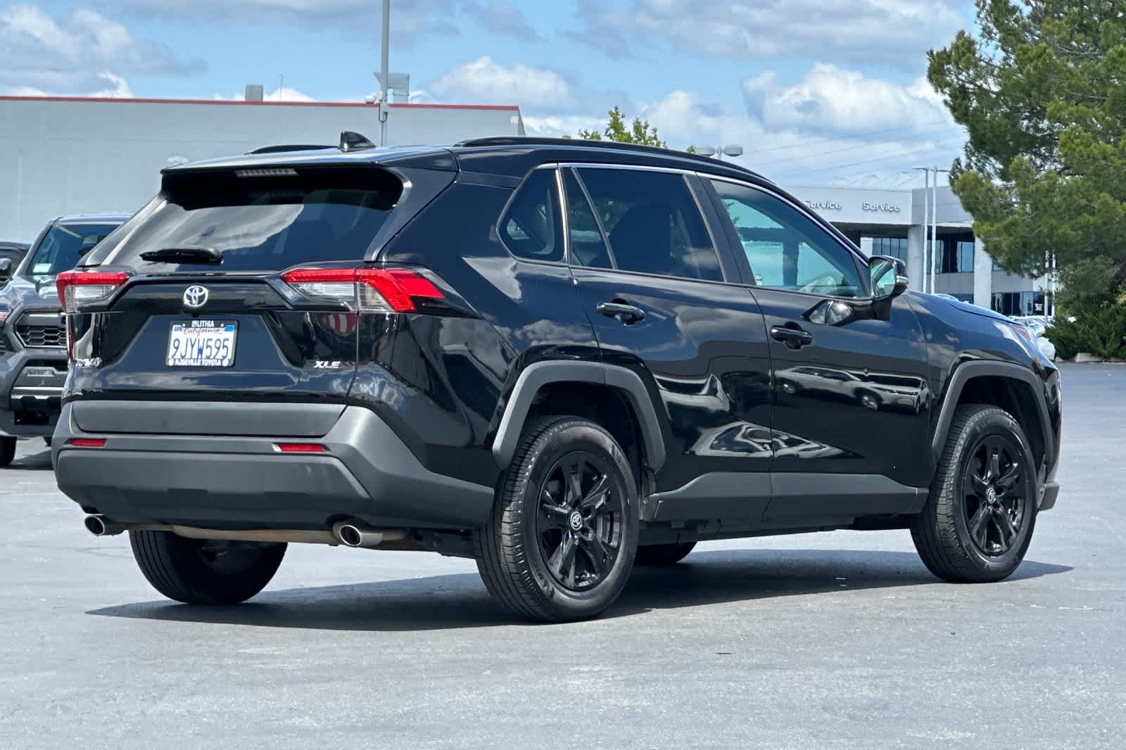 Thumbnail: 2022 Toyota RAV4 - 2