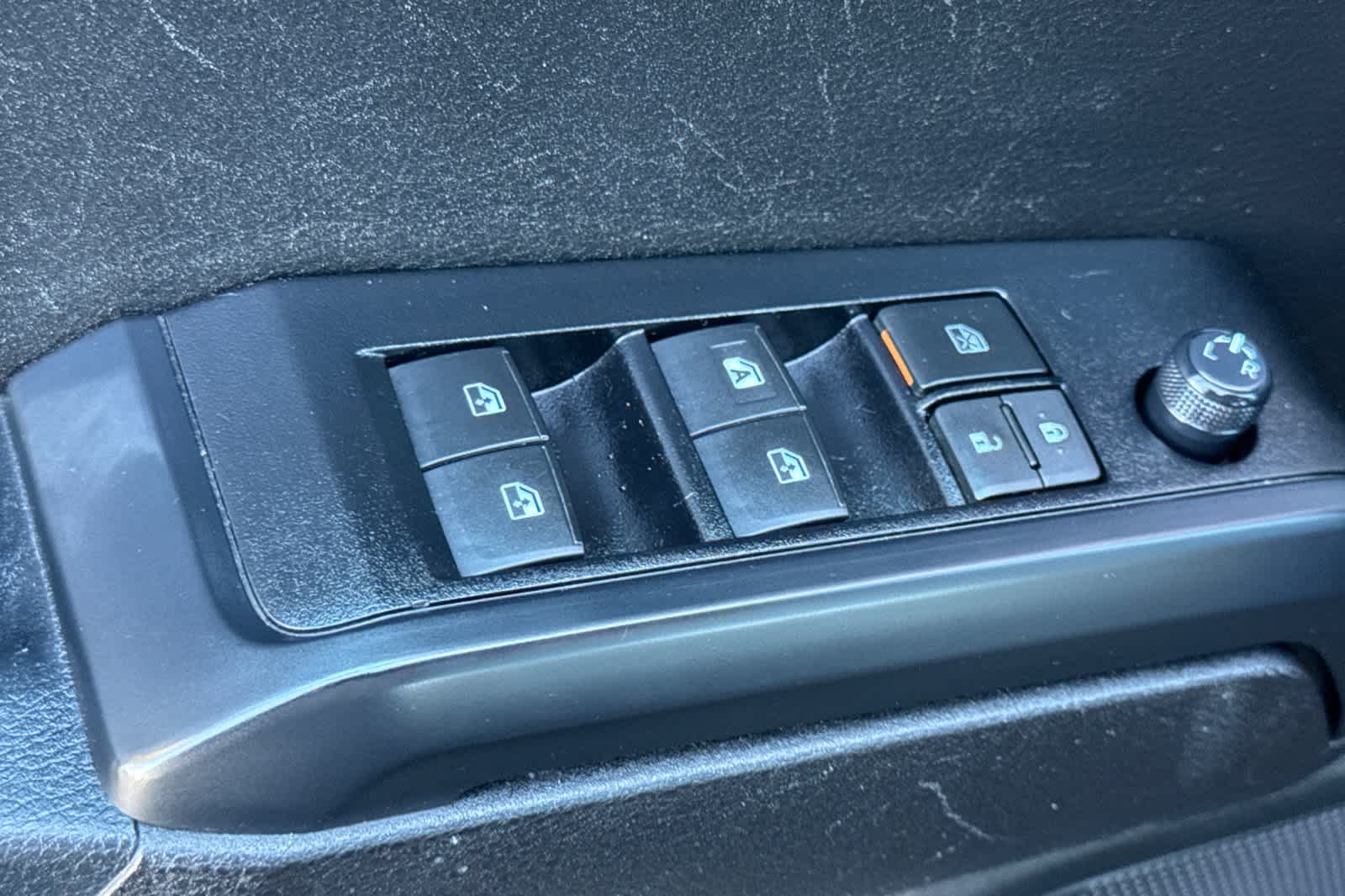 Thumbnail: 2022 Toyota Tacoma - 13