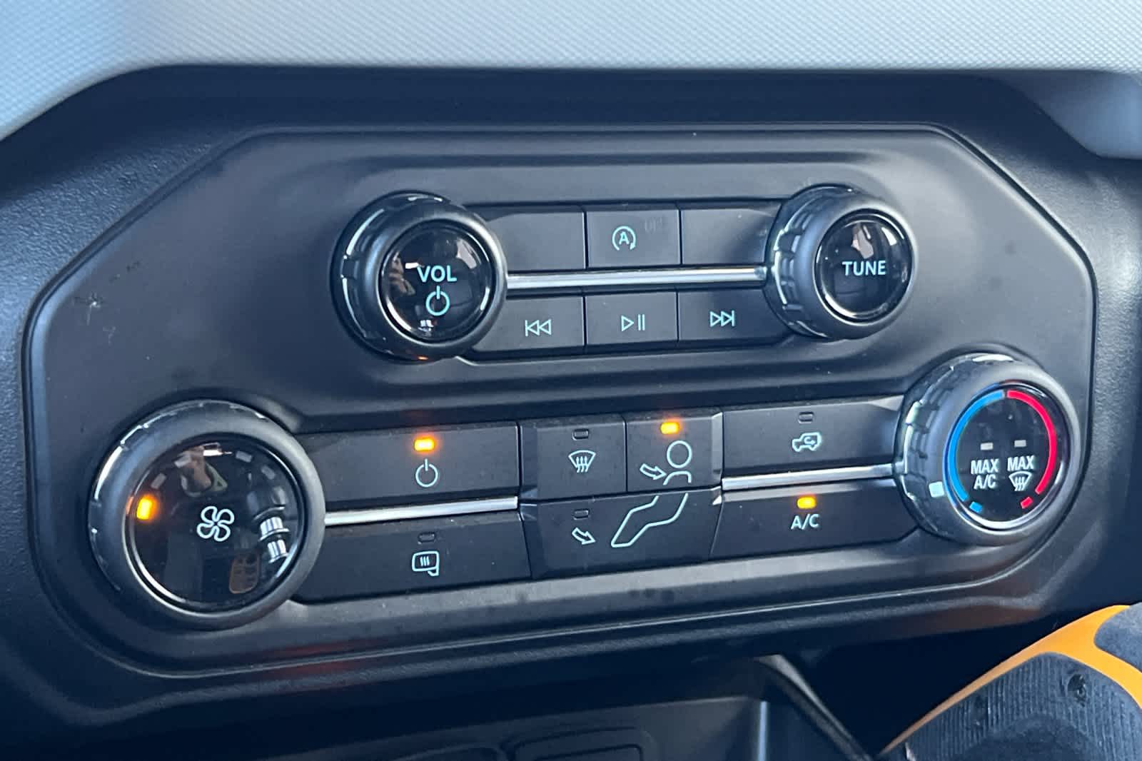 Thumbnail: 2021 Ford Bronco - 21