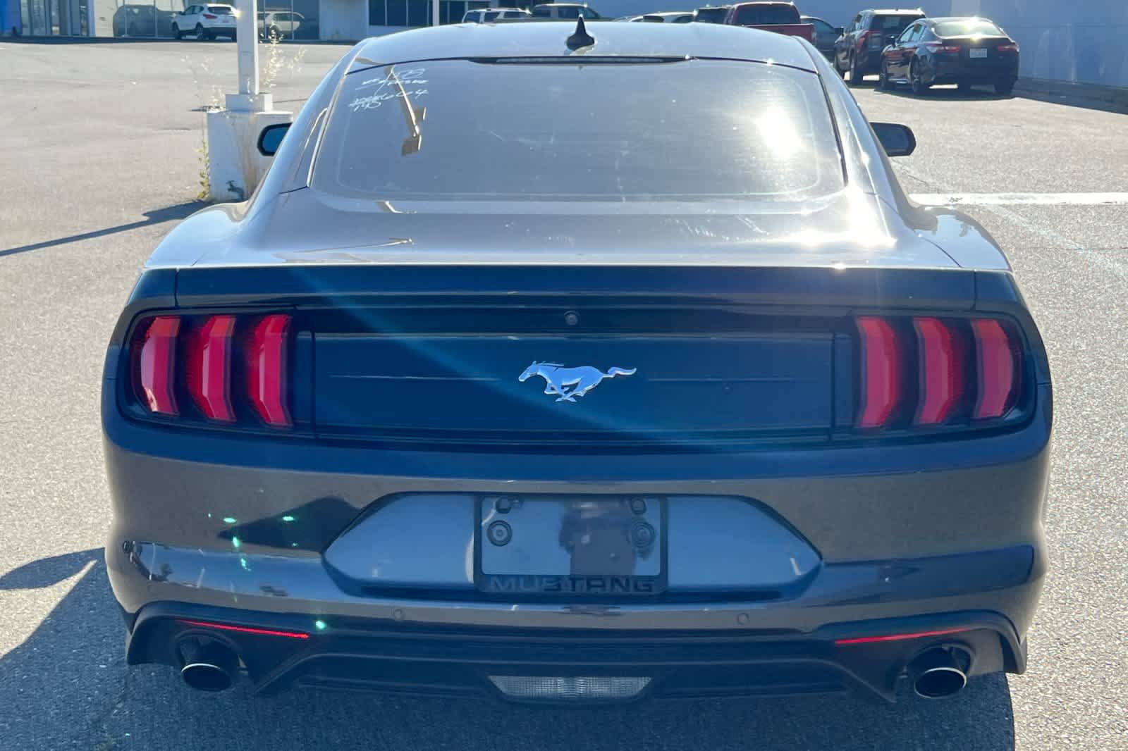 2022 Ford Mustang  5