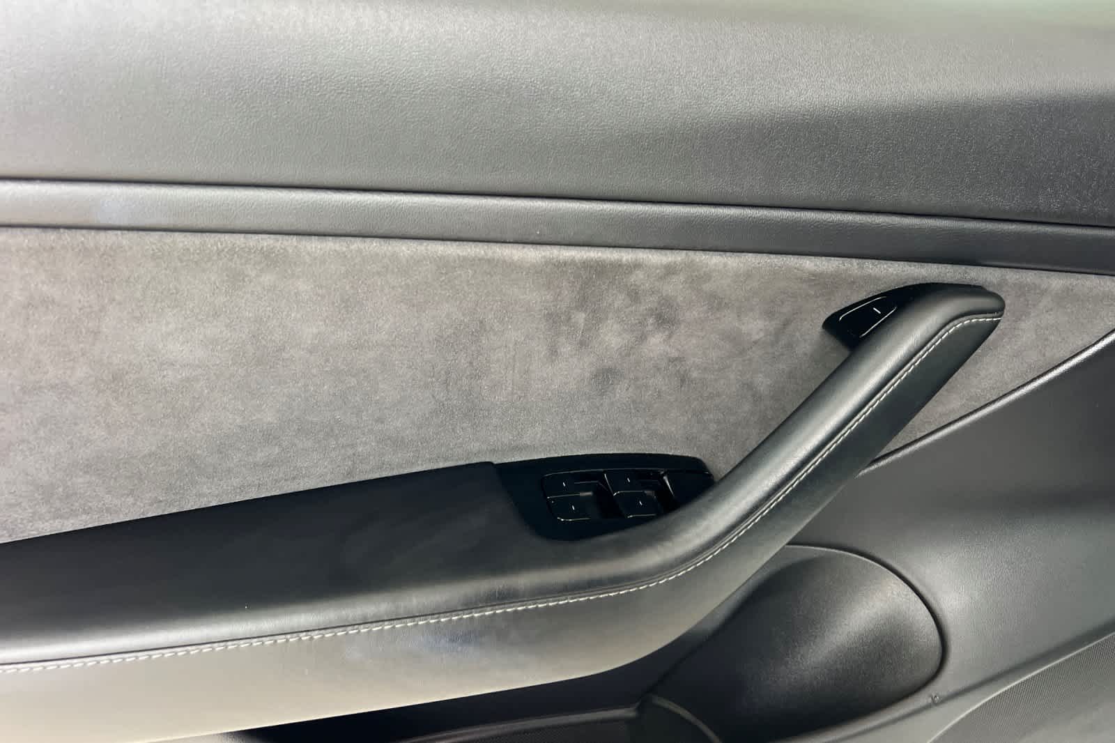 Thumbnail: 2018 Tesla Model 3 - 12