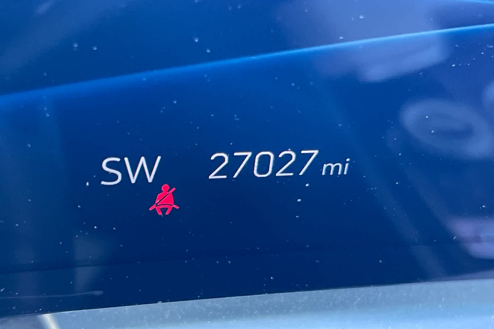 Thumbnail: 2024 Cadillac Lyriq - 29