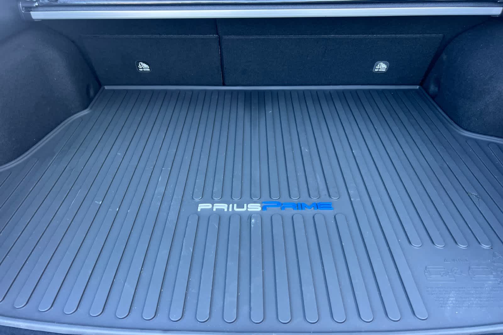 Thumbnail: 2022 Toyota Prius Prime - 15