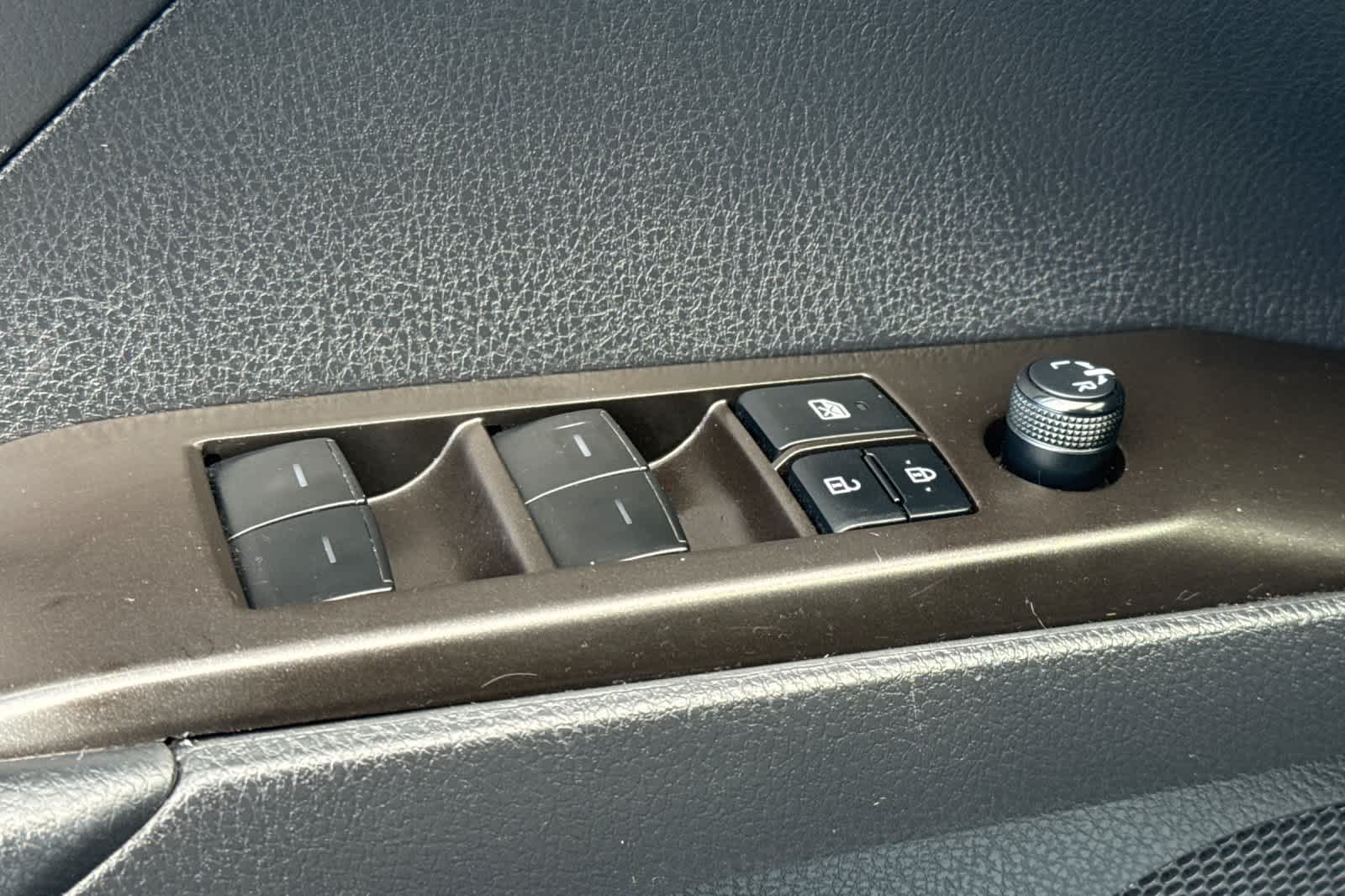 Thumbnail: 2022 Toyota Camry - 13