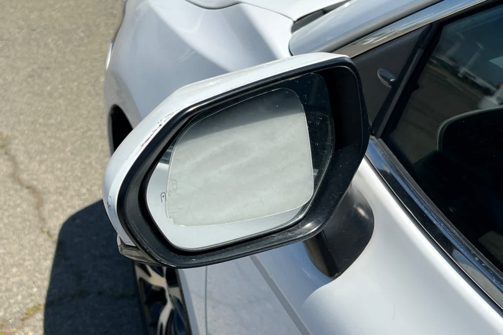 2018 Toyota Camry SE 19