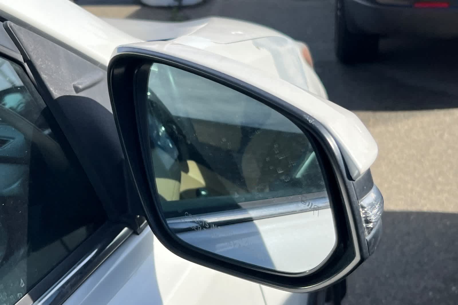 Thumbnail: 2017 Toyota RAV4 - 13