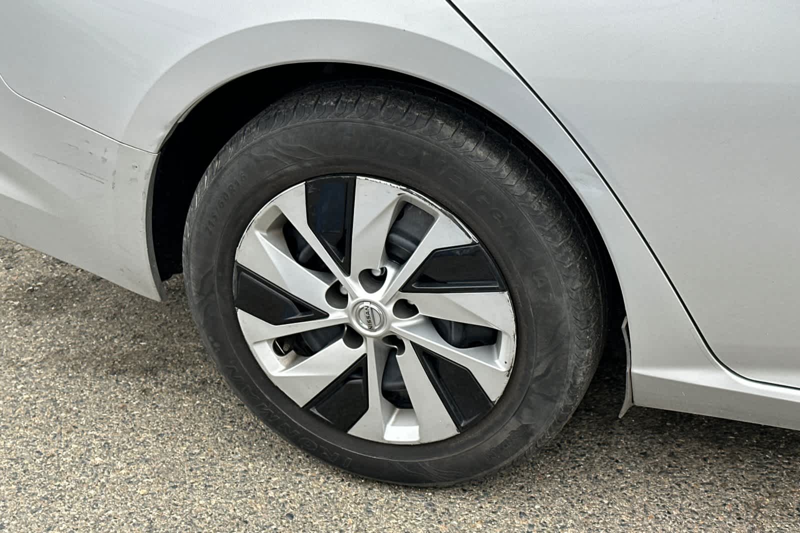 Thumbnail: 2019 Nissan Altima - 12