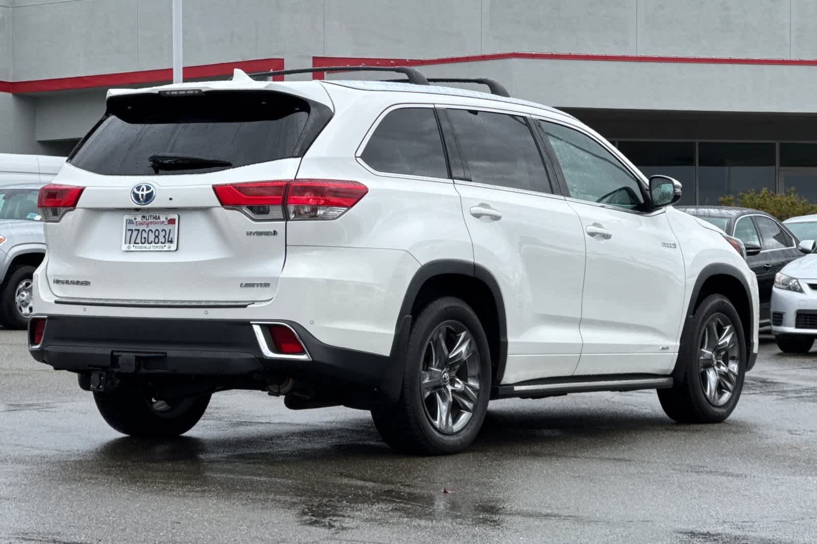Thumbnail: 2017 Toyota Highlander - 2