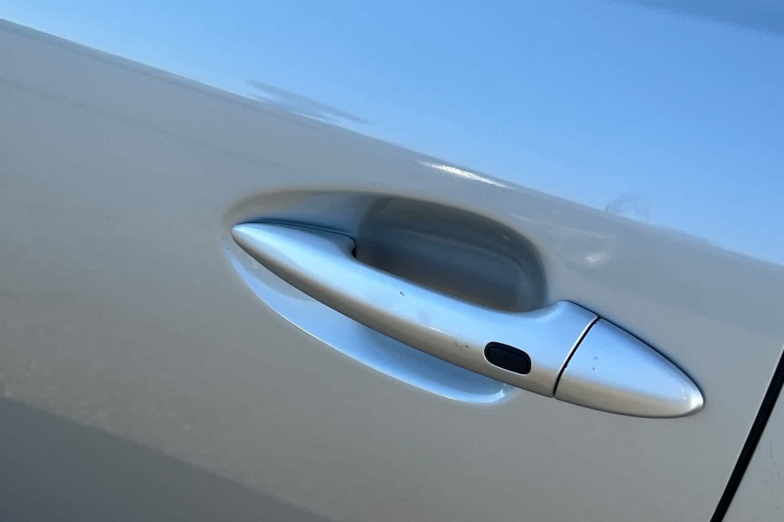 Thumbnail: 2012 Lexus IS - 16
