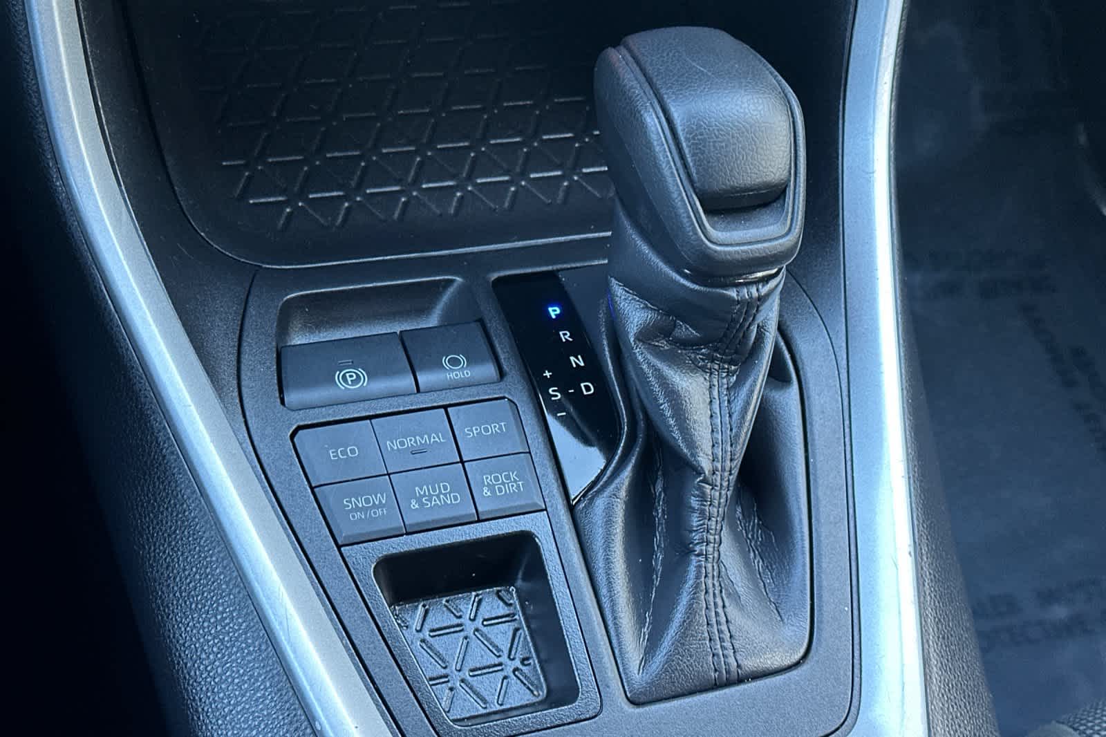 Thumbnail: 2024 Toyota RAV4 - 23