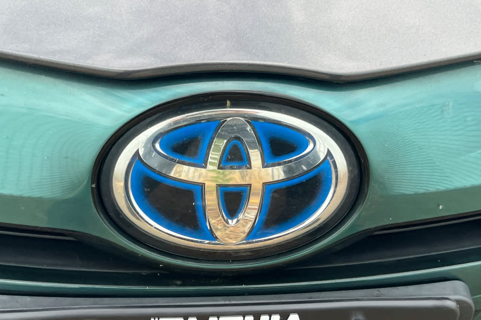 Thumbnail: 2017 Toyota Prius Prime - 13