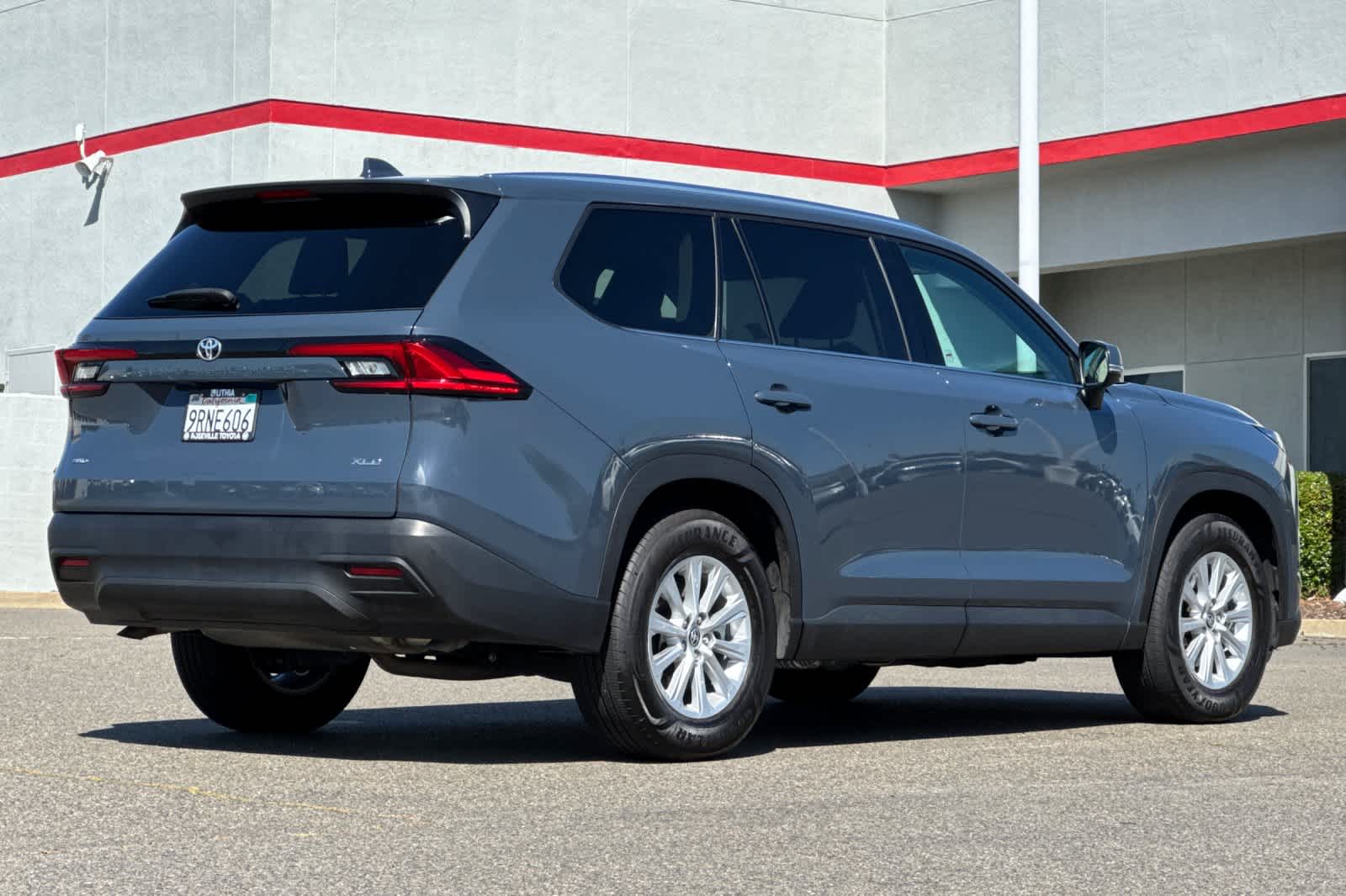 Thumbnail: 2024 Toyota Grand Highlander - 2