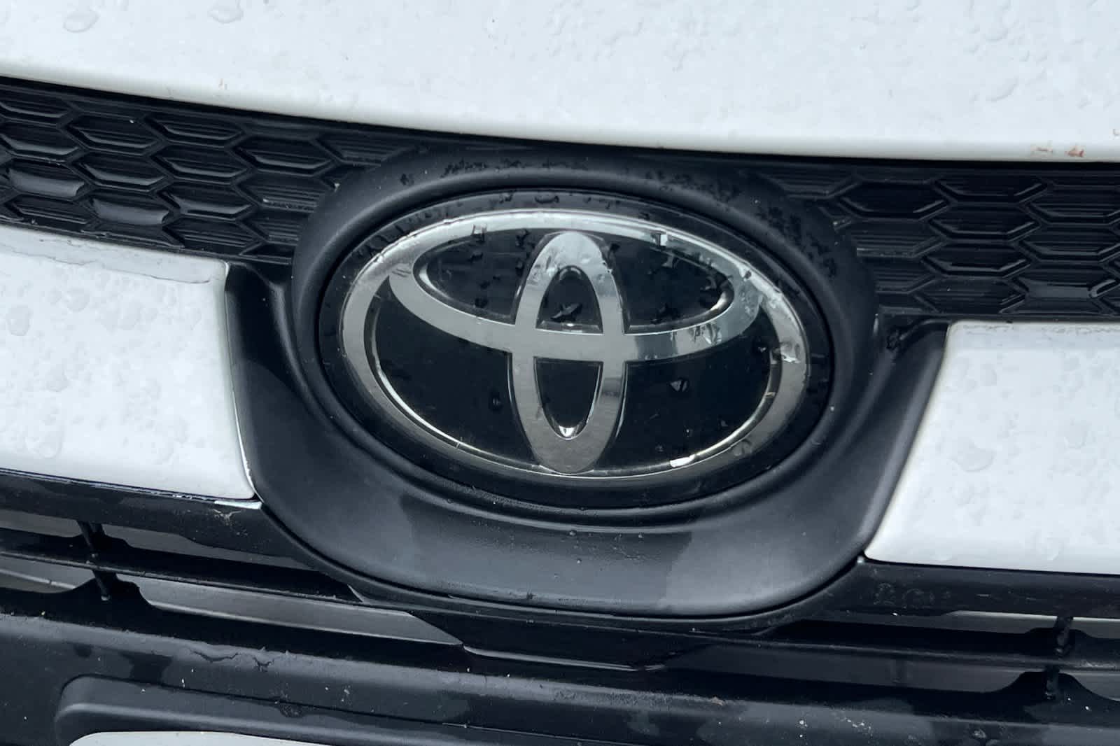 Thumbnail: 2024 Toyota Corolla - 10