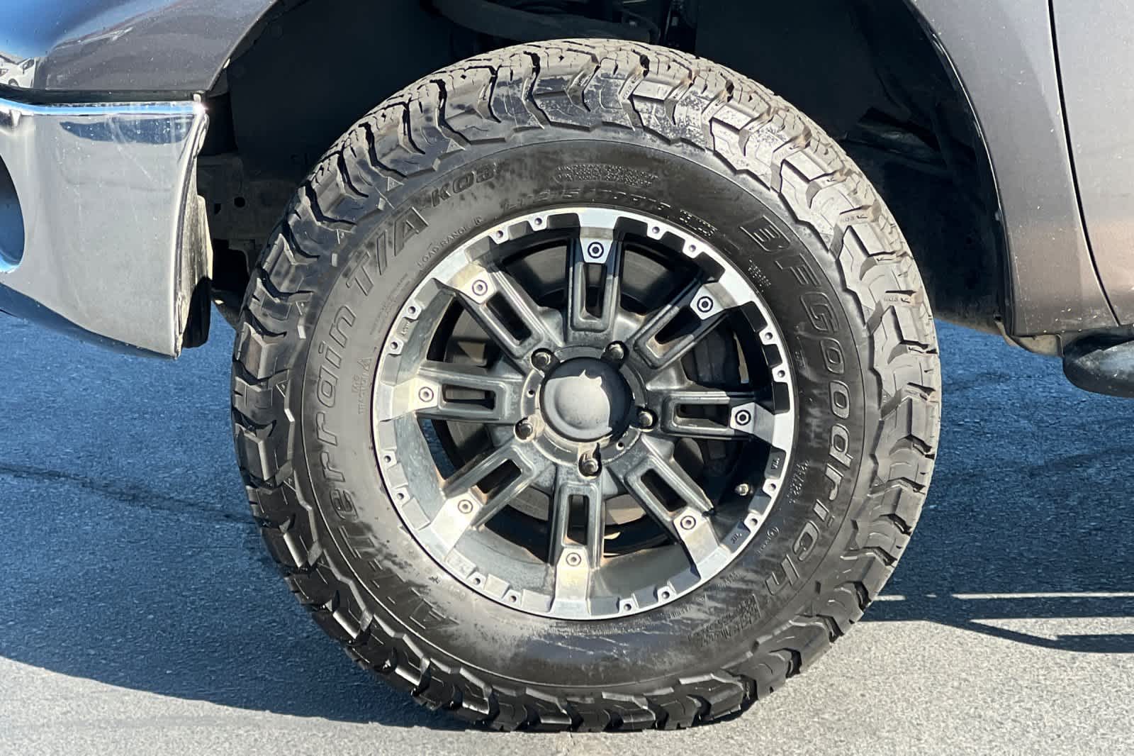 Thumbnail: 2013 Toyota Tundra - 28