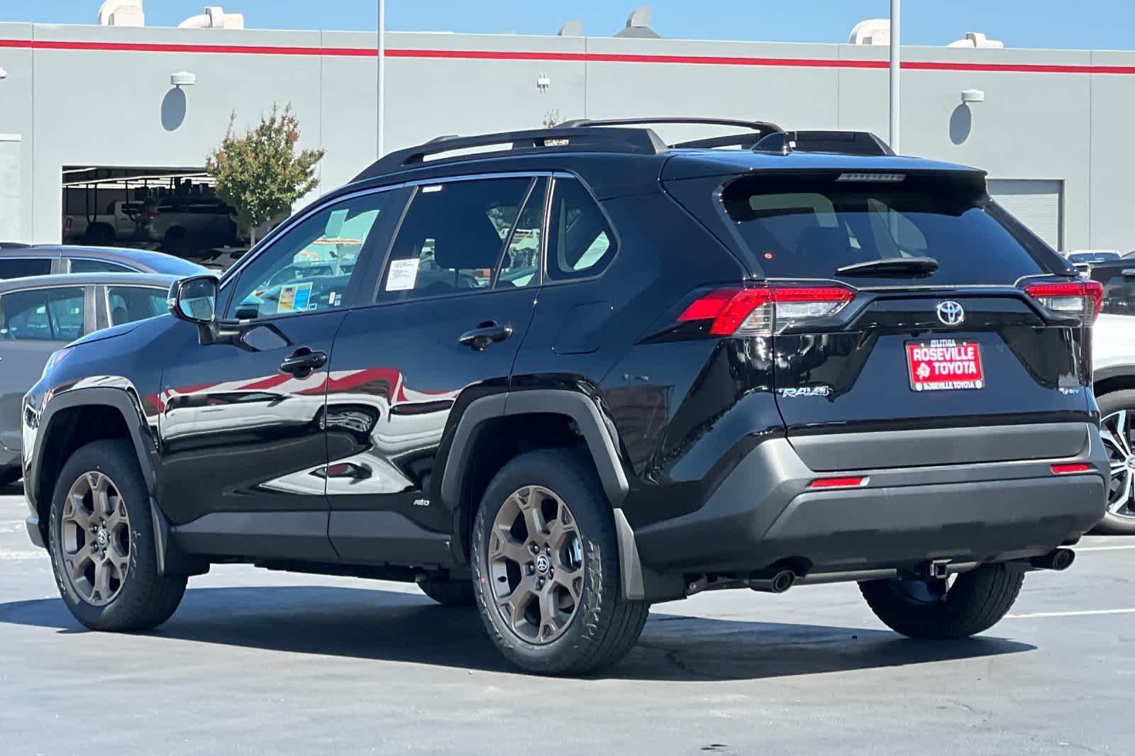 2025 Toyota RAV4 Woodland Edition 6