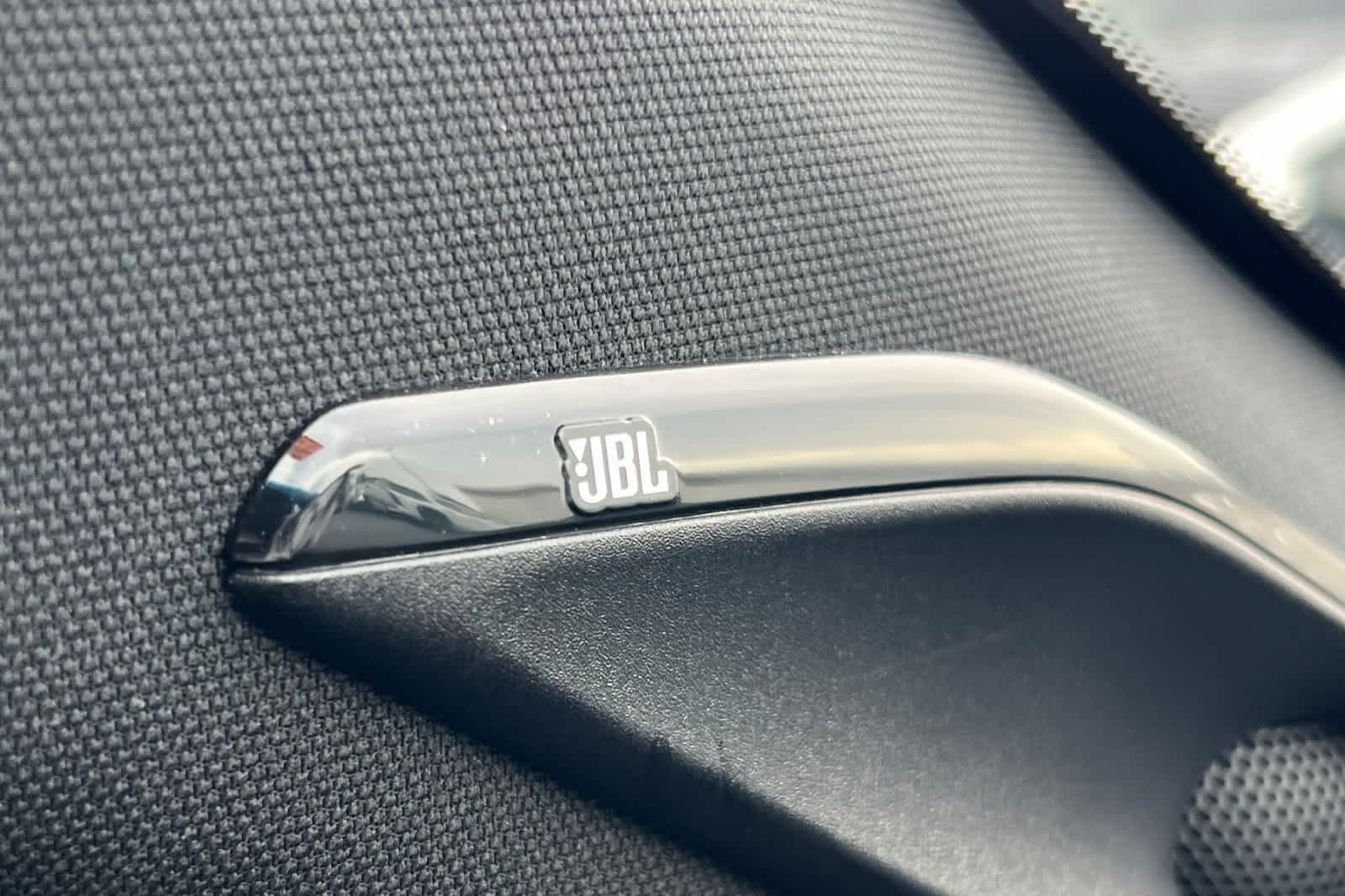 Thumbnail: 2024 Toyota Venza - 20