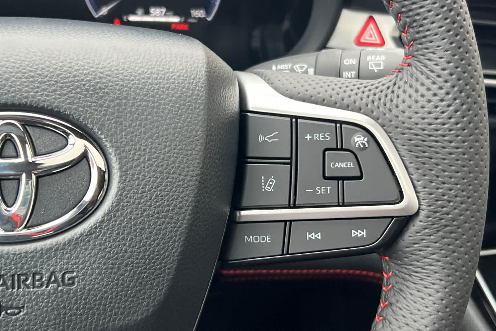 Thumbnail: 2026 Toyota Sienna - 27