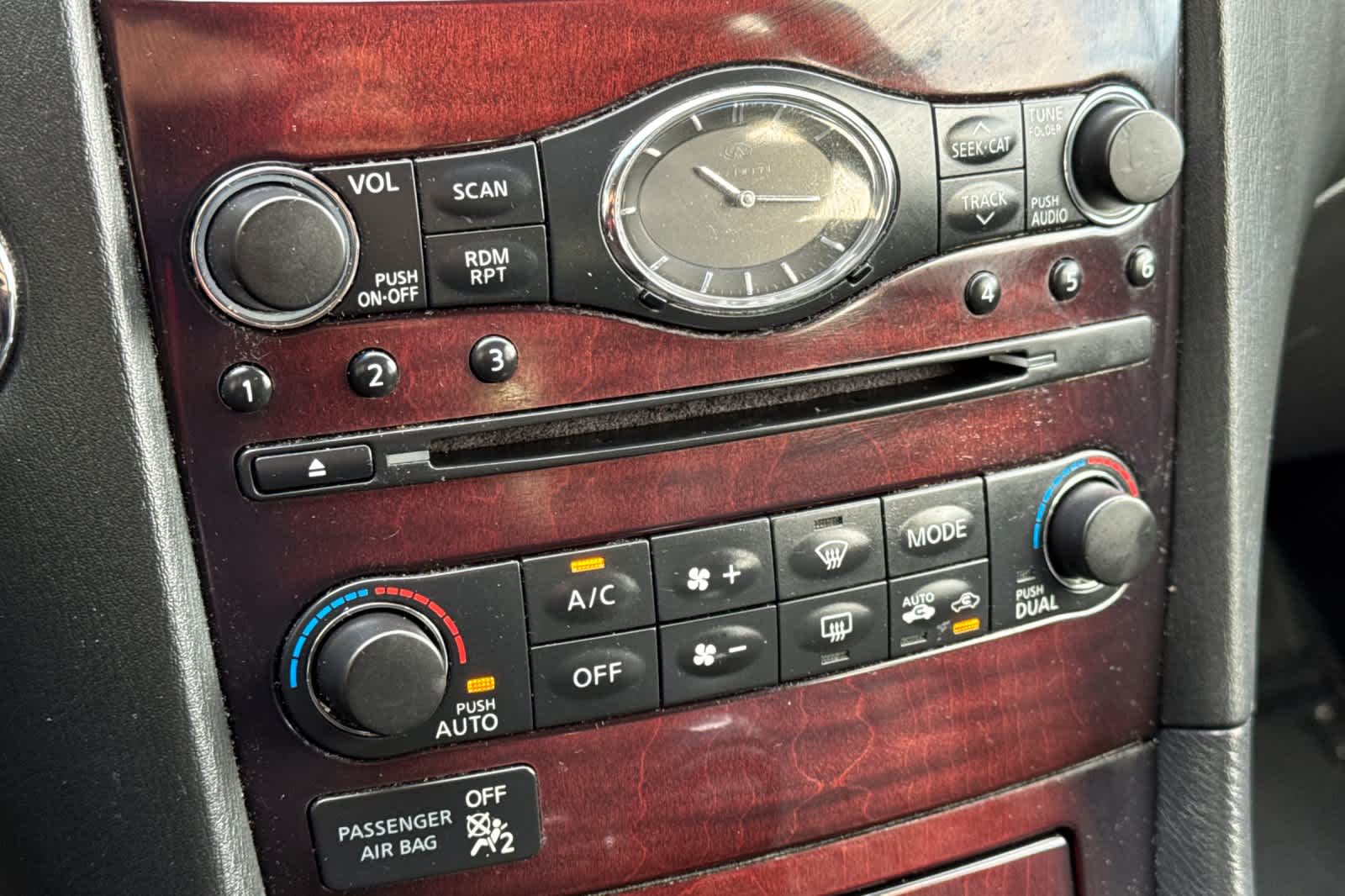 Thumbnail: 2017 INFINITI QX50 - 23