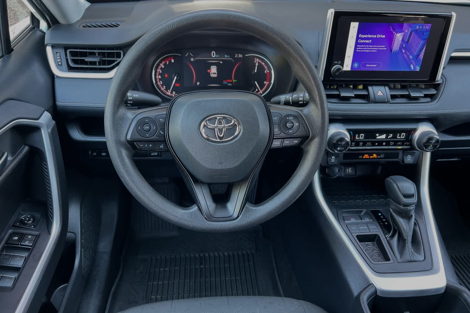 2023 Toyota RAV4 XLE 15