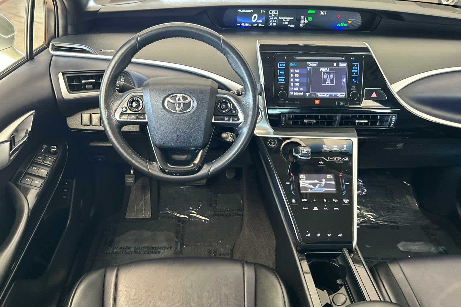 Thumbnail: 2017 Toyota Mirai - 15
