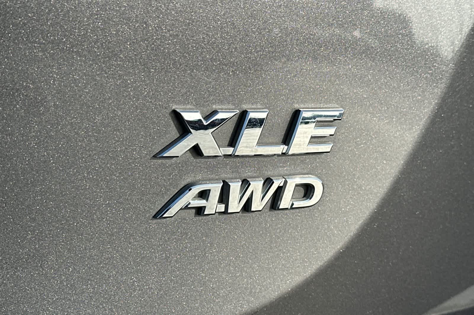 Thumbnail: 2015 Toyota RAV4 - 31