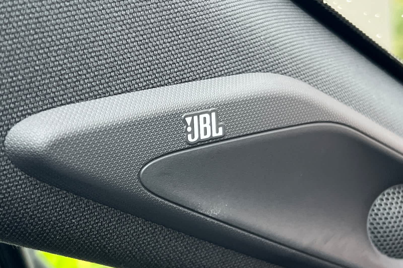 Thumbnail: 2022 Toyota RAV4 - 20