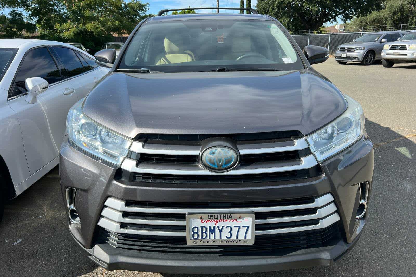 Thumbnail: 2017 Toyota Highlander - 6