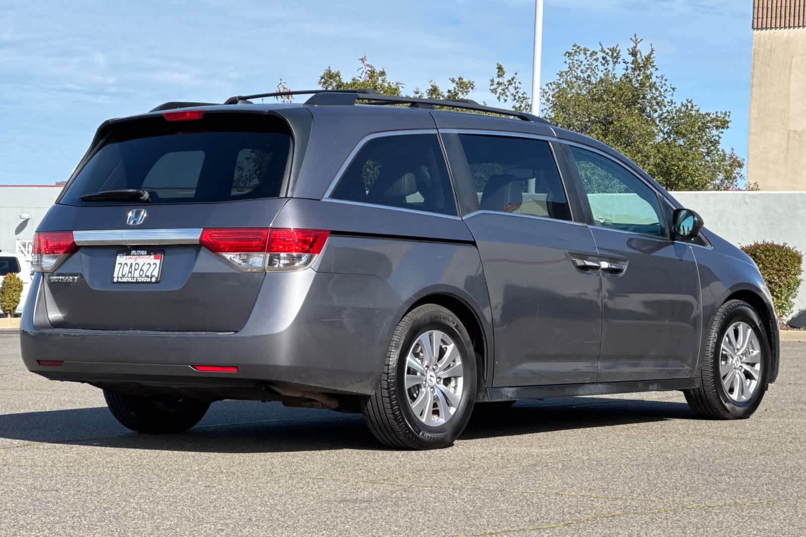 Thumbnail: 2014 Honda Odyssey - 2