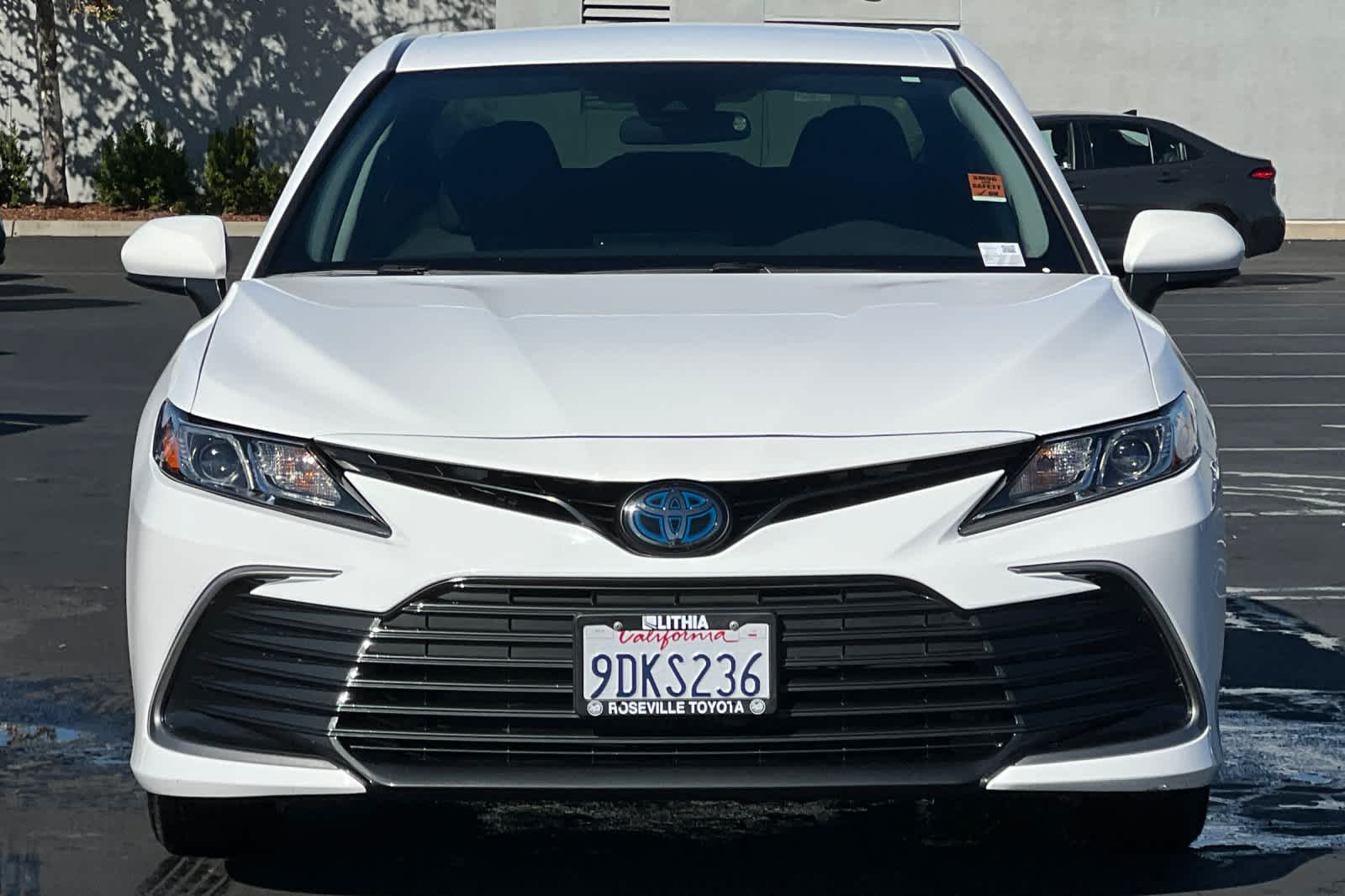 Thumbnail: 2023 Toyota Camry - 10