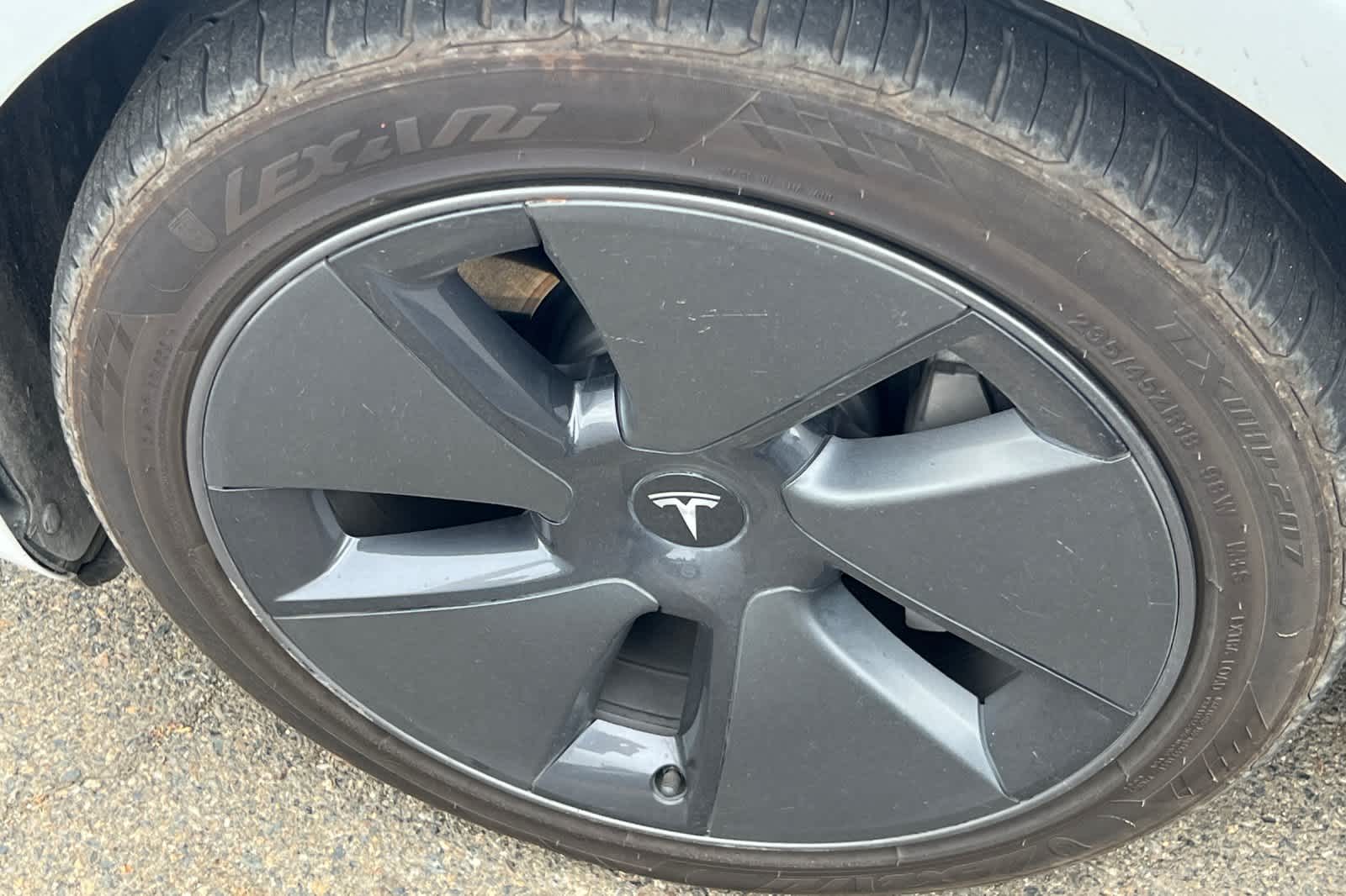 Thumbnail: 2022 Tesla Model 3 - 10