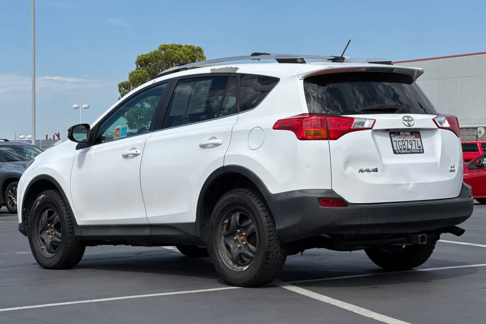 Thumbnail: 2014 Toyota RAV4 - 7