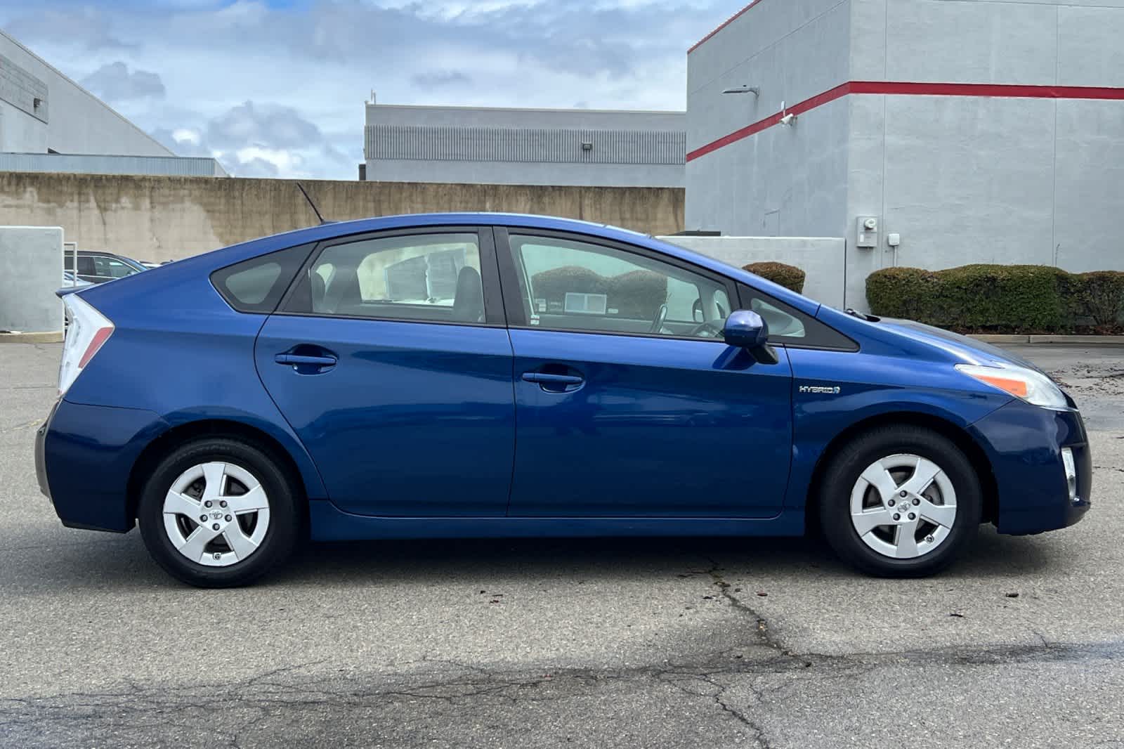 Thumbnail: 2010 Toyota Prius - 6