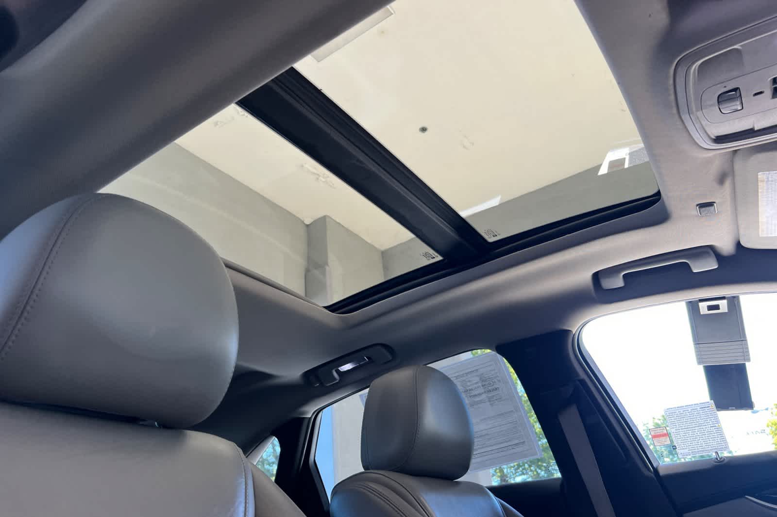 Thumbnail: 2013 Cadillac XTS - 17