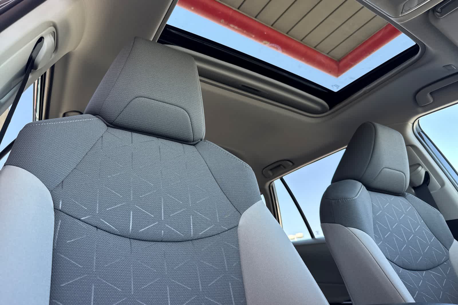 Thumbnail: 2025 Toyota RAV4 - 18