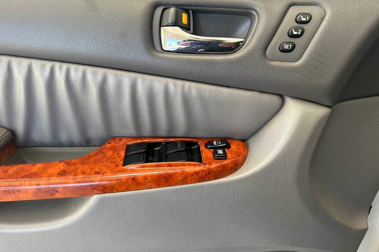 Thumbnail: 2010 Toyota Sienna - 12