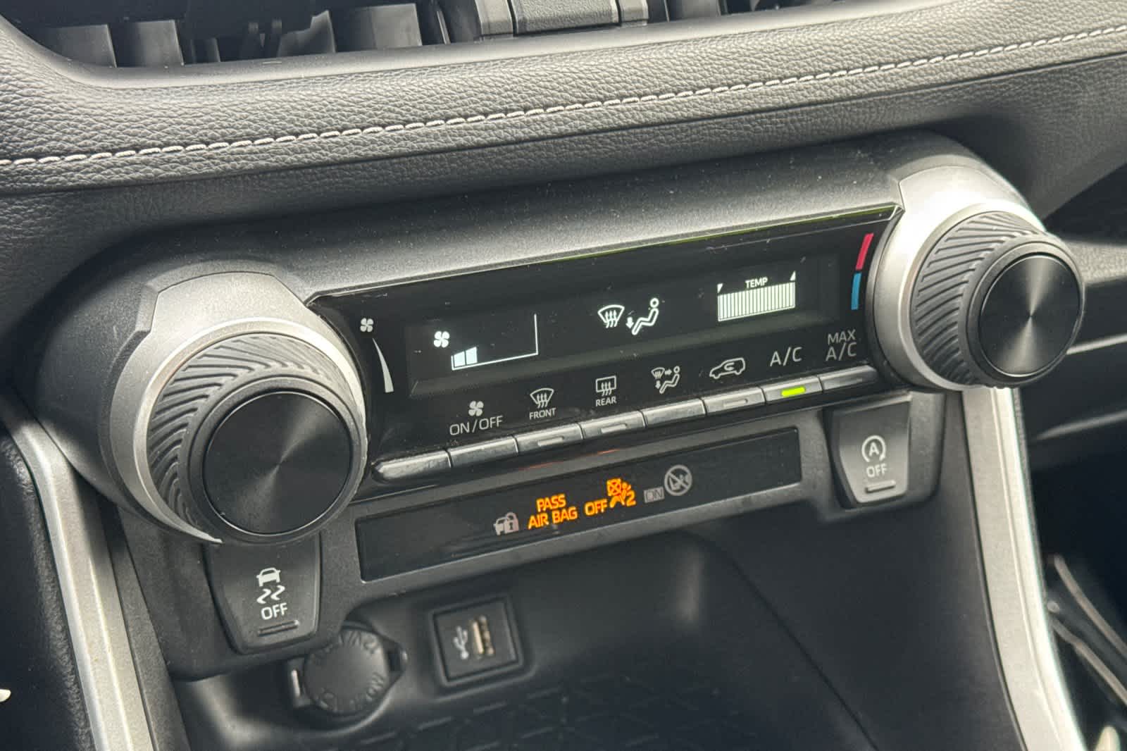 Thumbnail: 2024 Toyota RAV4 - 22