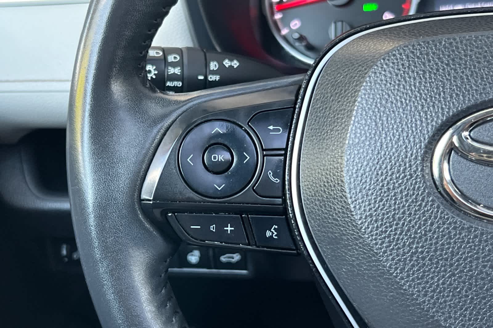 Thumbnail: 2021 Toyota RAV4 - 27