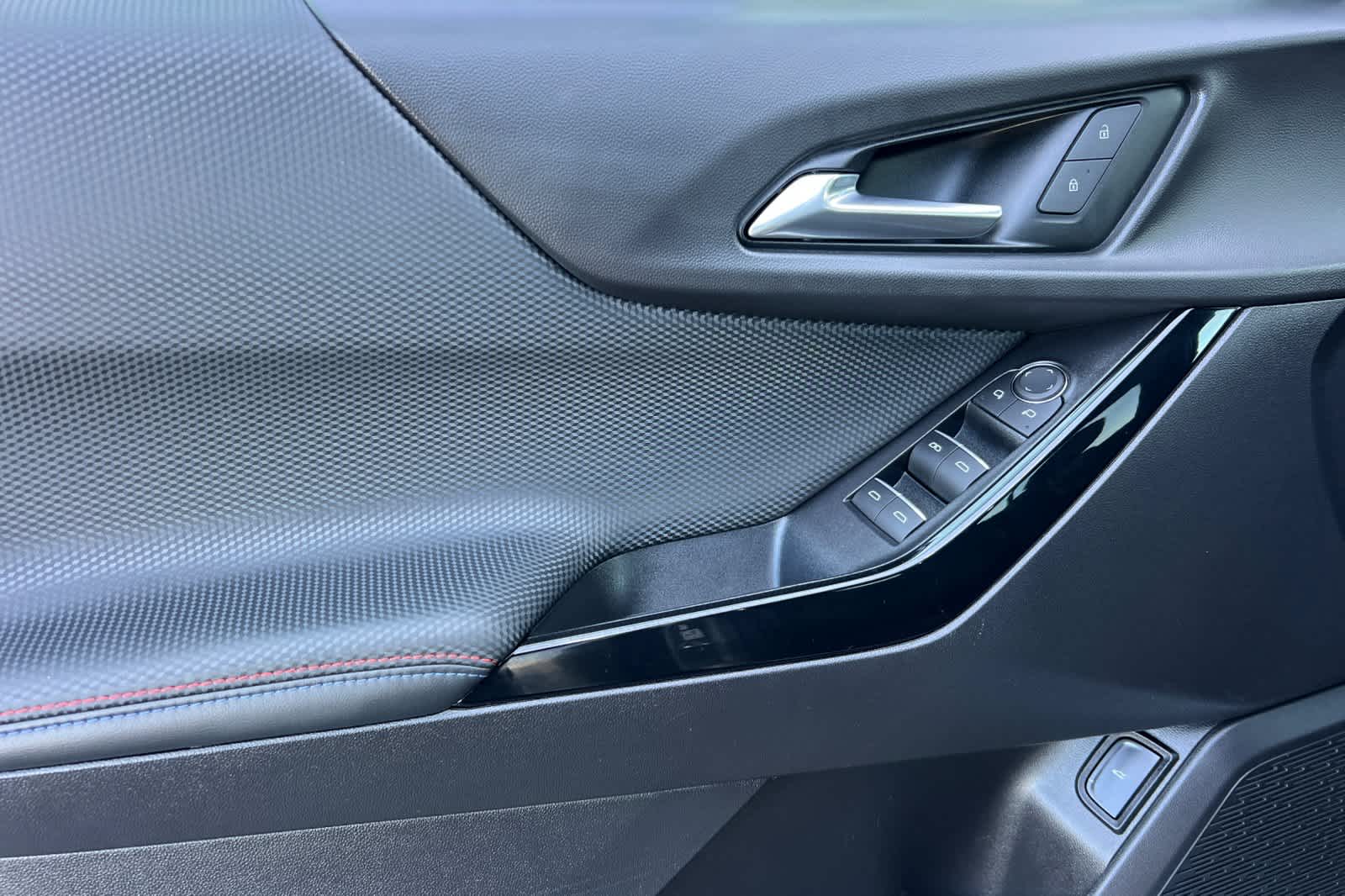 Thumbnail: 2025 Chevrolet Equinox - 12