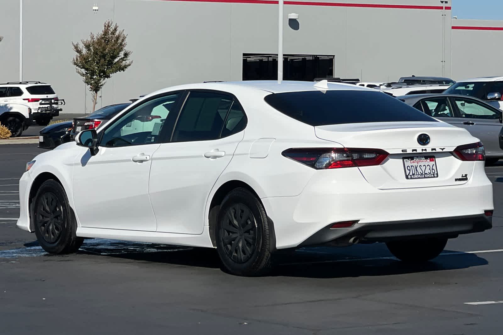 Thumbnail: 2023 Toyota Camry - 7