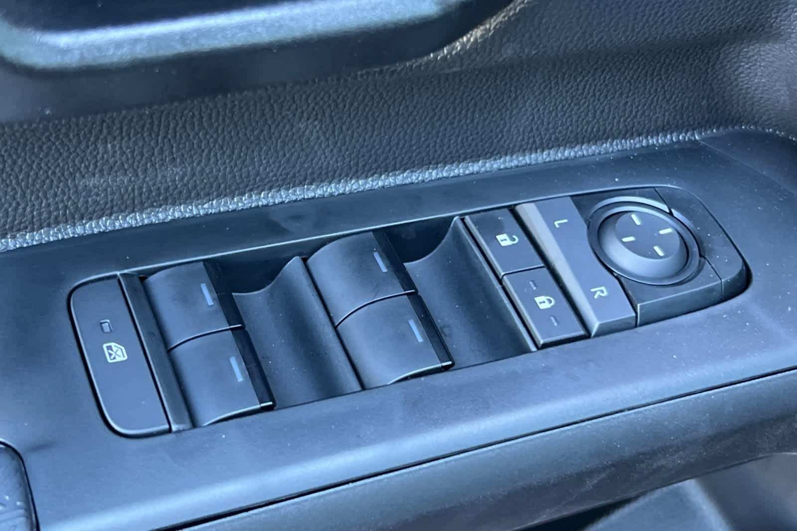 Thumbnail: 2025 Toyota Tacoma - 13