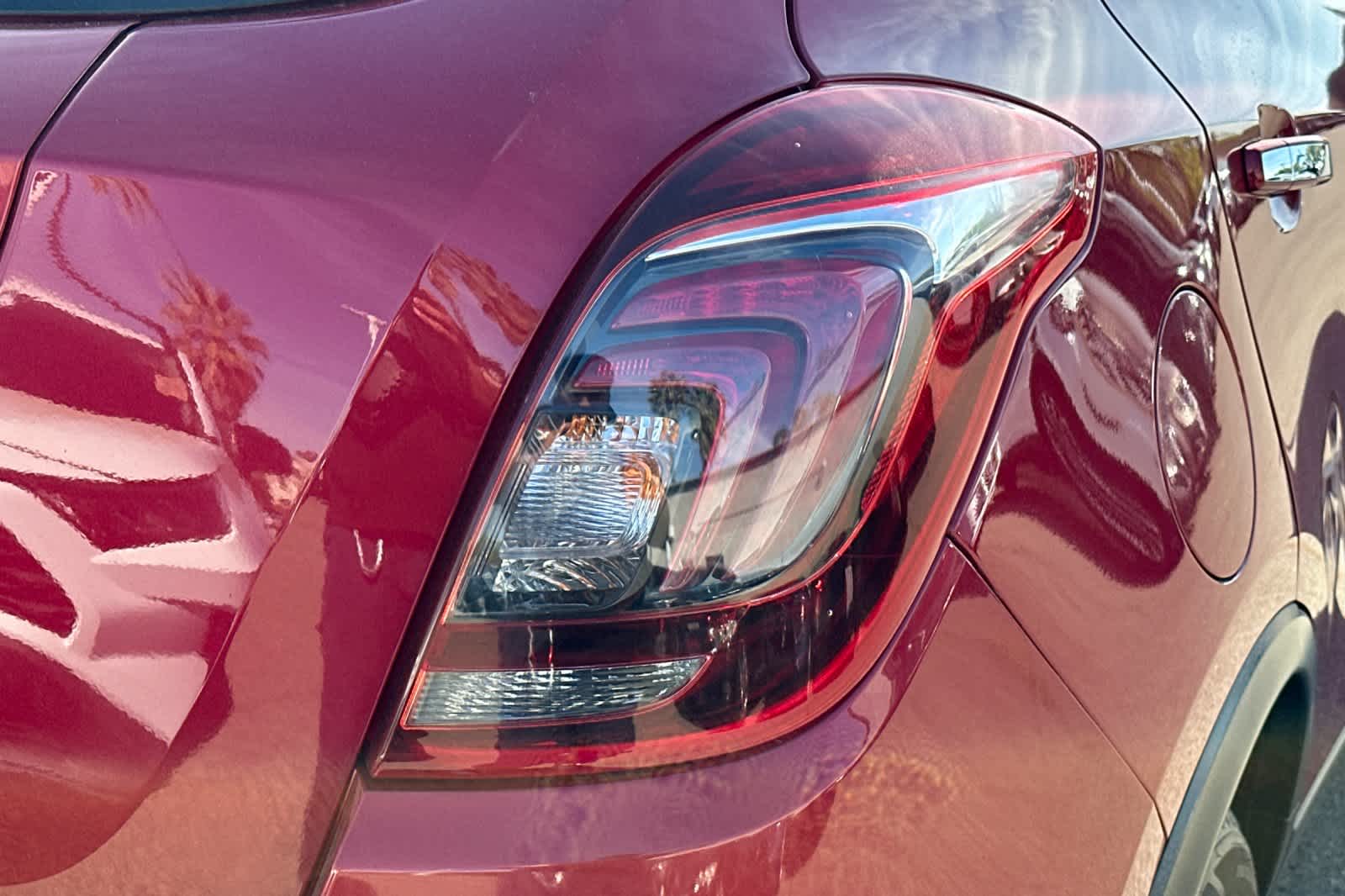 Thumbnail: 2019 Buick Encore - 18