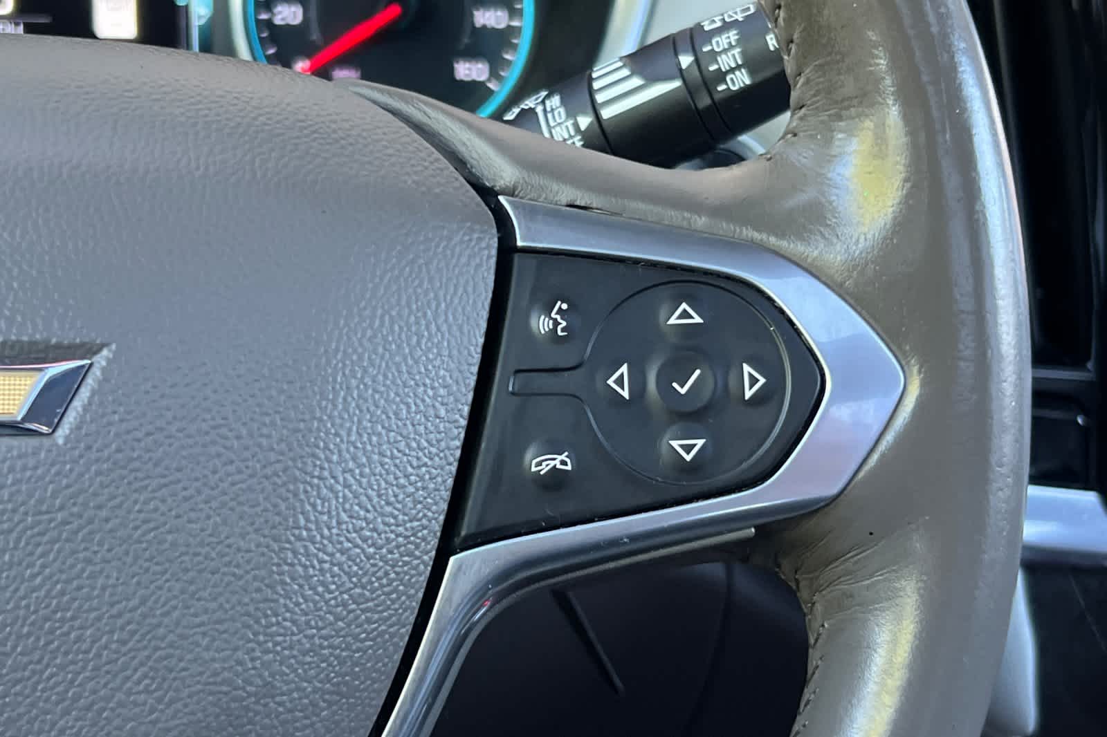 Thumbnail: 2018 Chevrolet Traverse - 29