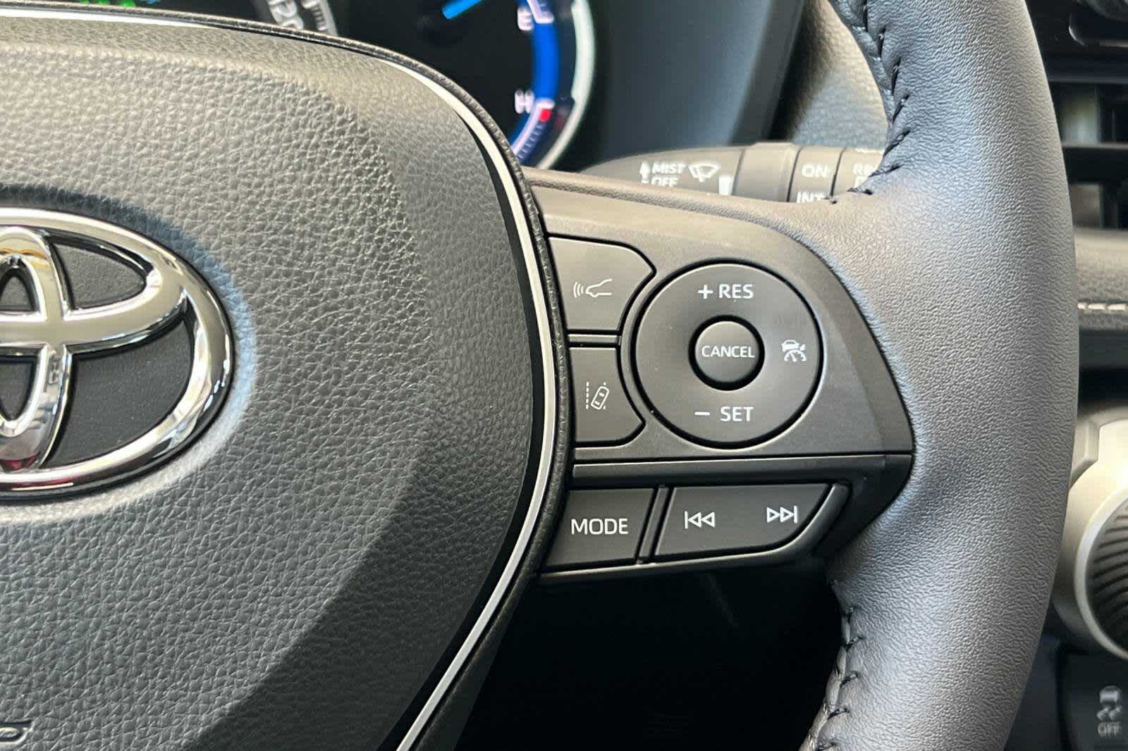 2025 Toyota RAV4 Woodland Edition 26